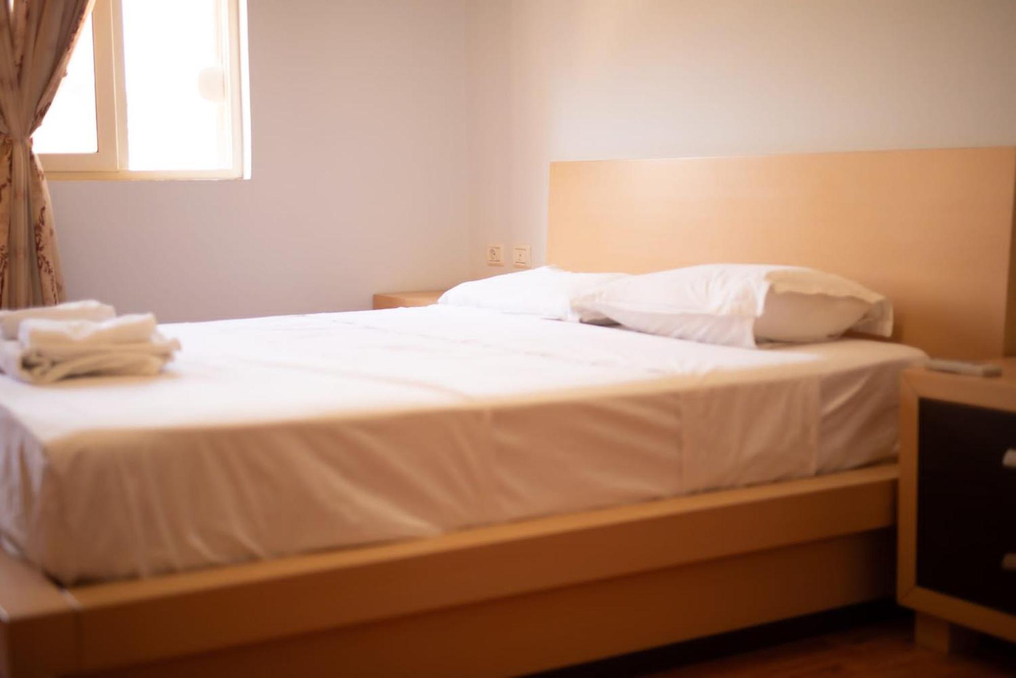Apartament Egzoni City Center Apartman Berat Kültér fotó
